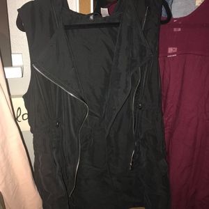 Hooded sleeveless jacket from HM